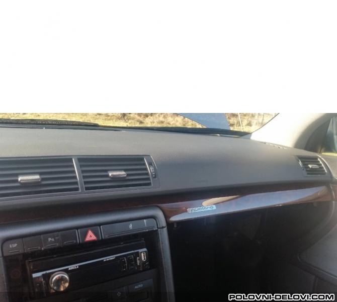 Audi  A4 Tabla  Enterijer