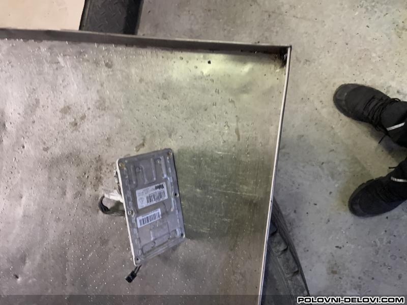 Audi  A4 Tdi Svetla I Signalizacija