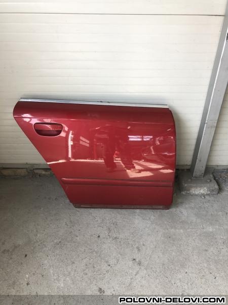 Audi  A4 Zadnja Desna Vrata Karoserija