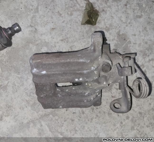Audi  A4 Zadnja Leva Klesta Kocioni Sistem