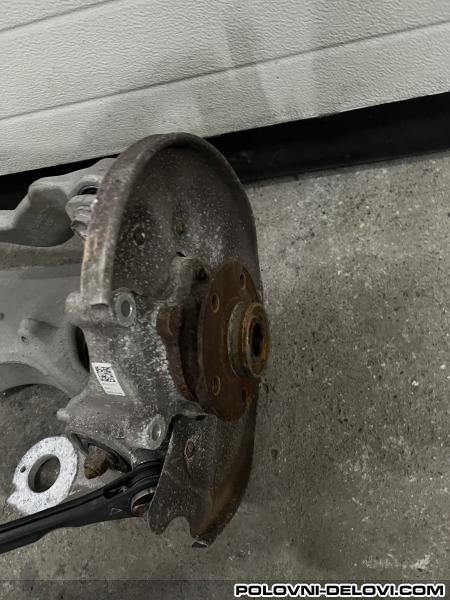Audi  A4 Zadnji Lezaj Tocka Quattro