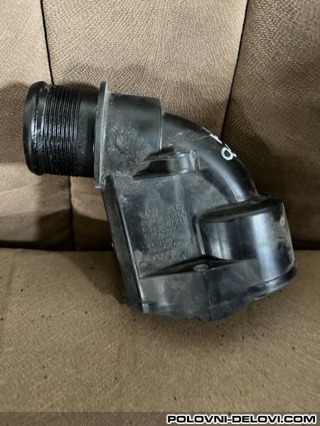 Audi  A5 04L 131 111 N Motor I Delovi Motora
