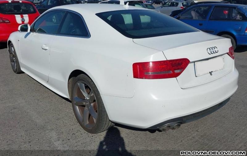 Audi  A5 8t Coupe Svetla I Signalizacija