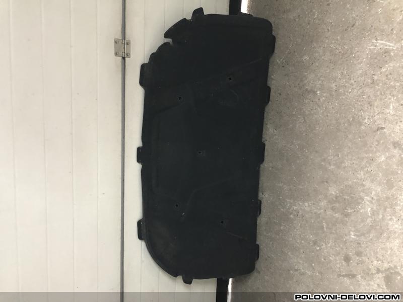 Audi  A5 Izolacija Haube Razni Delovi