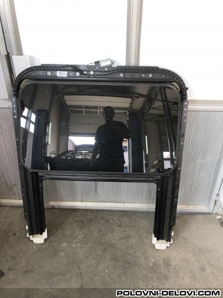 Audi  A5 Siber Na Krovu Razni Delovi