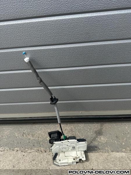 Audi A6 A7 Brava U Zadnji Vratima - 4K0 839 016 P