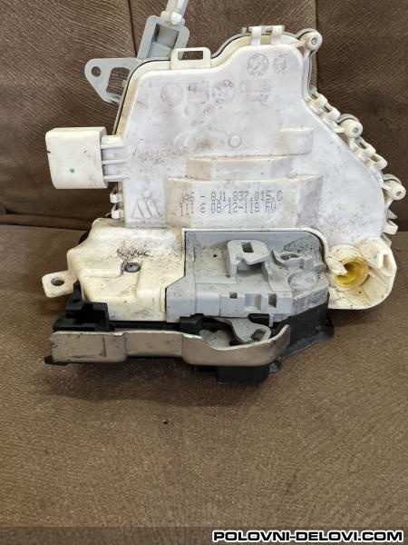 Audi  A6  Brava  8J1 837 015 C 