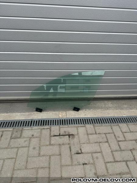 Audi A6 C7 Prednje Levo Duplo Staklo