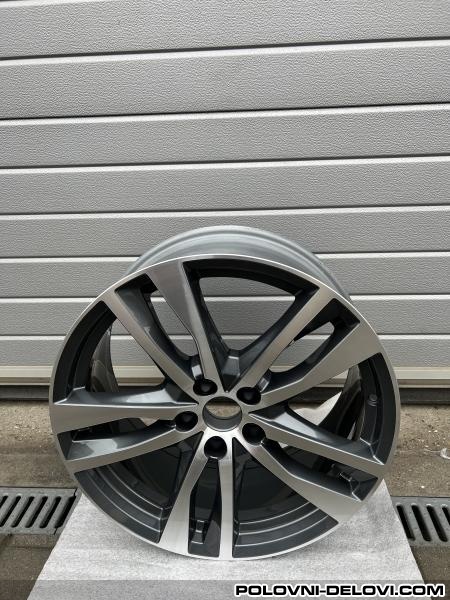 Audi  A6 C8 Felna 19 Razni Delovi