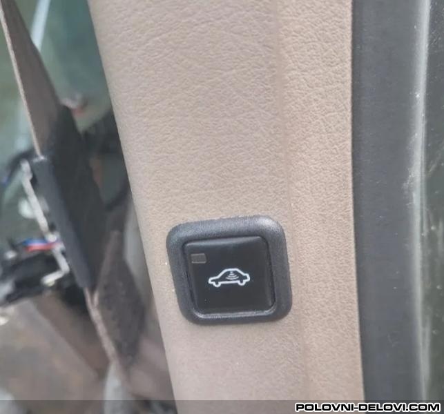 Audi  A6 Prekidac Alarma Ostala Oprema