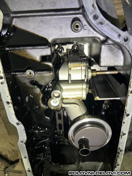 Audi  A6 Uljna Pumpa 3.0 Tdi Motor I Delovi Motora
