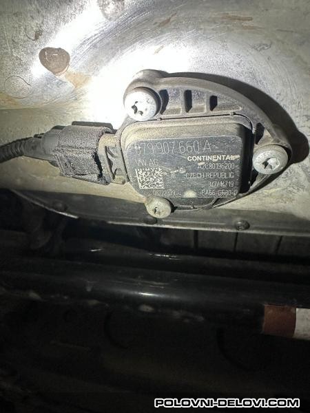 Audi A7 Q7 Q8 Senzor Nivoa Ulja 3.0 Tdi - 079 907 660 A 