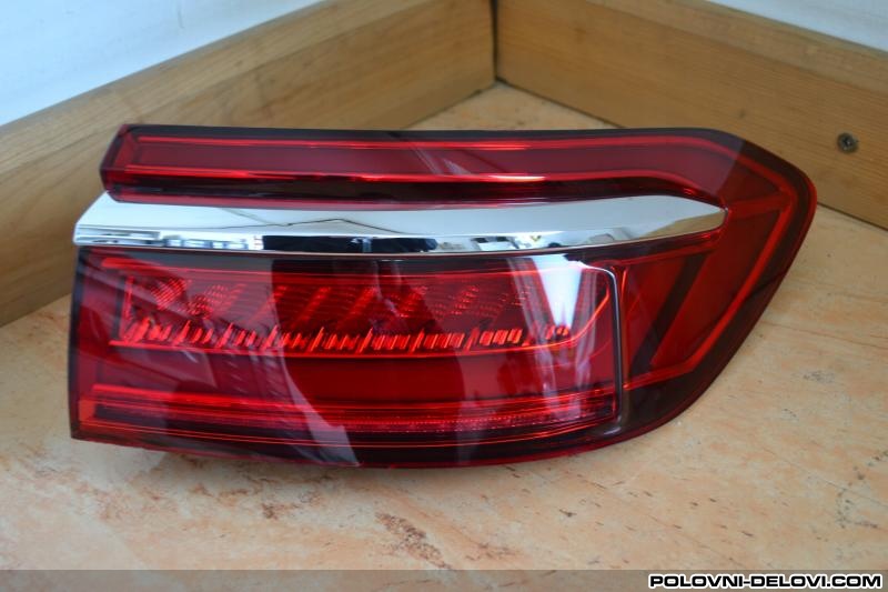 Audi  A8  D5 Desno Stop Svetlo Led 4N0 945 092 B