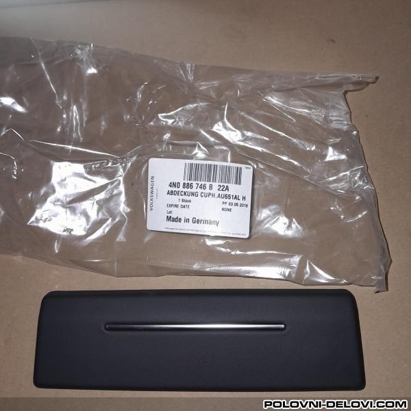 Audi  A8 D5  Poklopac Kod Naslona Za Ruku  4N0 886 746 B