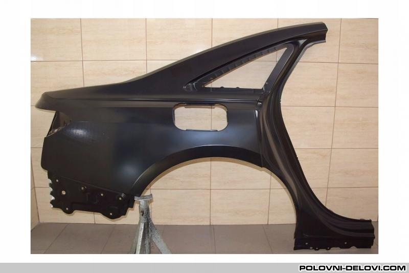 Audi  A8 D5 STRANICA.POLUSTRANICA