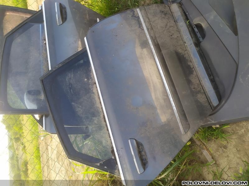 Audi  A8  Gepek Vrata