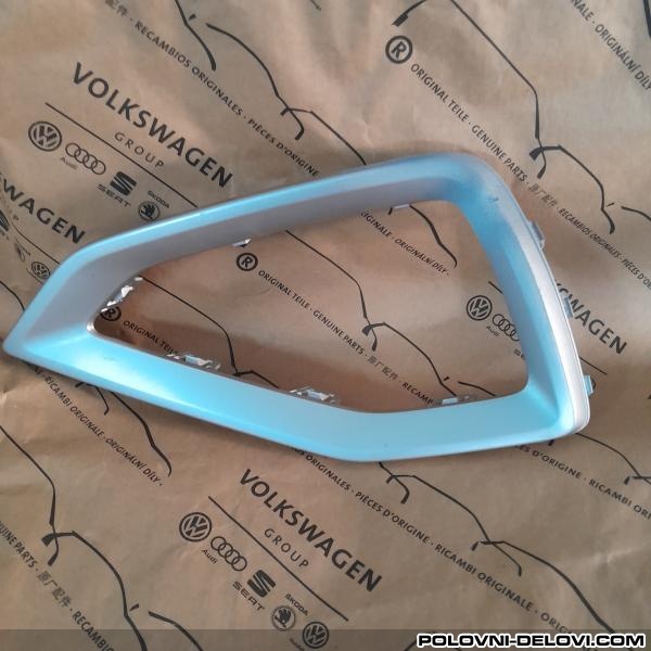 Audi  Q2   Desna Lajsna Na Zadnjem Braniku.zadnja Desna 