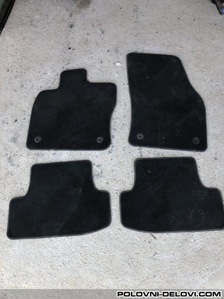 Audi  Q2 Platnene Patosnice Enterijer