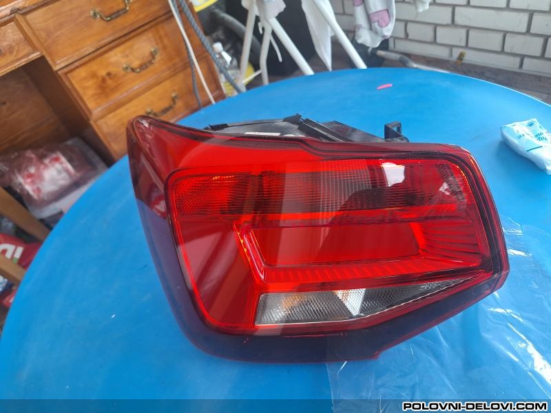 Audi  Q2 Stop Svetlo Levo Svetla I Signalizacija