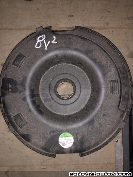 Audi  Q2 VUFER 8V0 035 382 C Razni Delovi