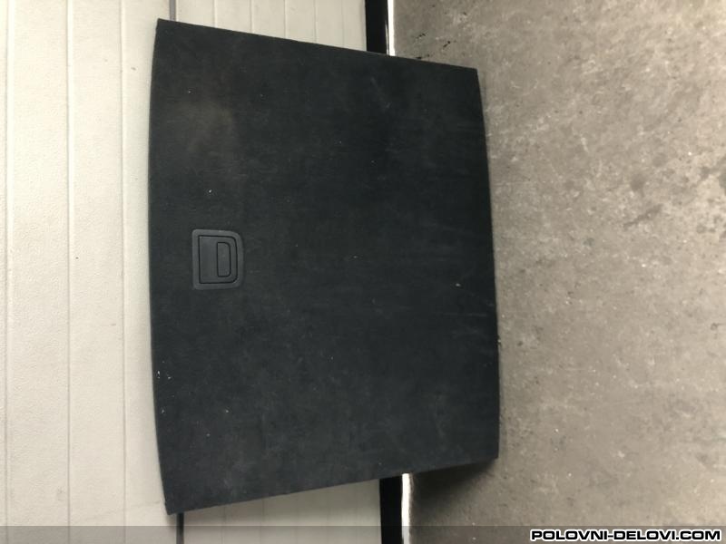 Audi  Q3 Daska U Gepeku Enterijer