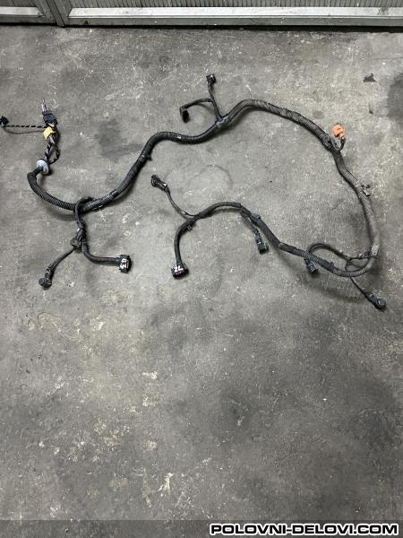 Audi  Q3 INSTALACIJA PARKING SENZORA