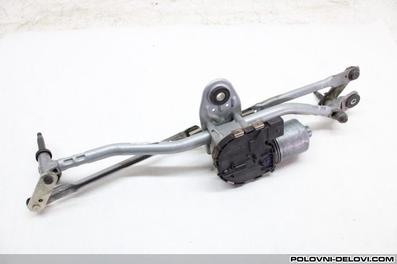 Audi  Q3 Makaze.motor Brisaca Razni Delovi