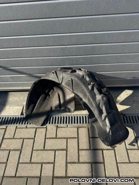 Audi Q3 Zadnje Potkrilo - Koruba - Model 83A