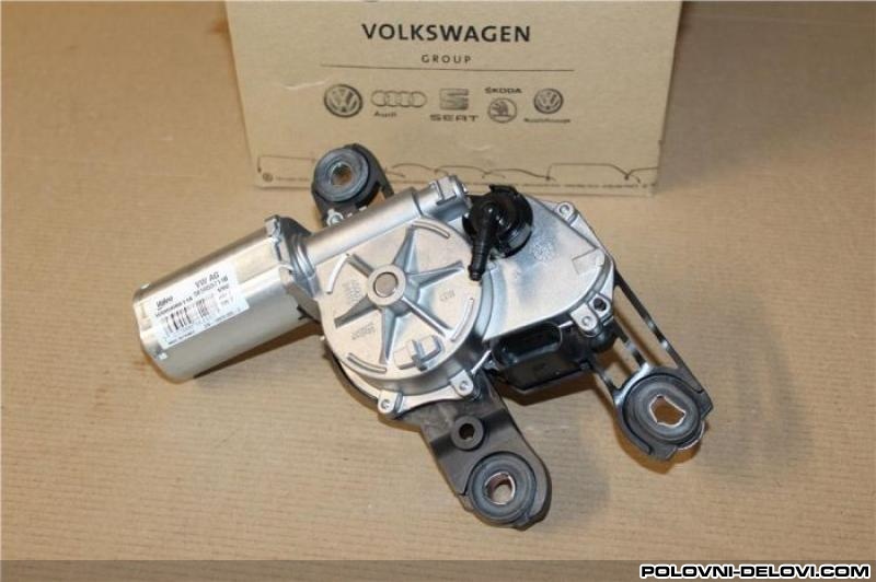 Audi  Q3 Zadnji Motor Brisaca 5E5 955 711 B