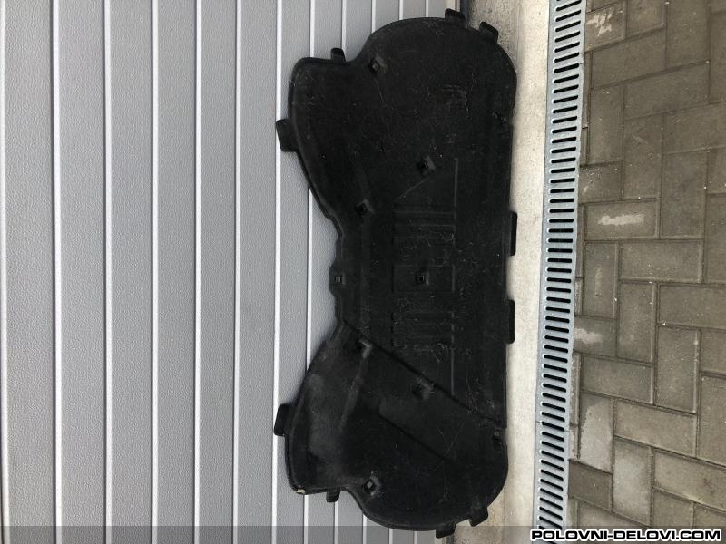 Audi  Q5 Izolacija Haube Razni Delovi