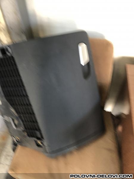 Audi  Q5 Kaseta Enterijer