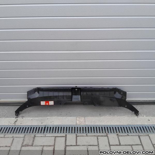 Audi  Q5  Plasticni Poklopac Iznad Veznog Lima-8R