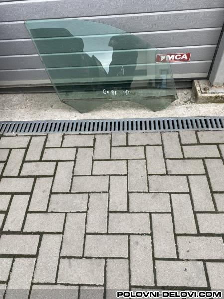Audi  Q5 Prednje Desno Staklo U Vratima-model 8R