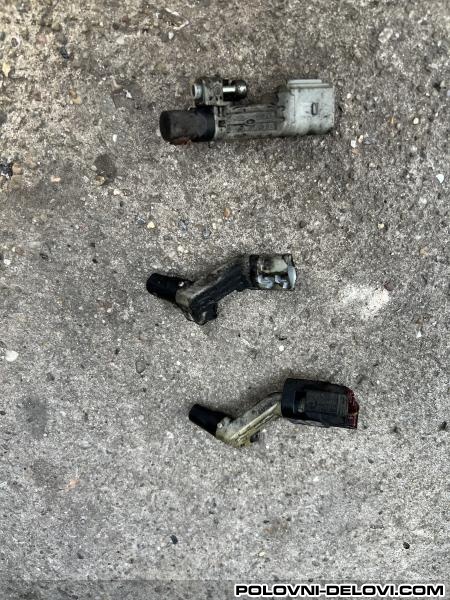 Audi  Q5 Senzor 036 906 433 D Motor I Delovi Motora