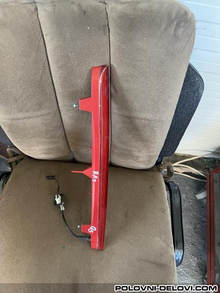 Audi  Q5 Stop Lampa Na Gepeku Svetla I Signalizacija