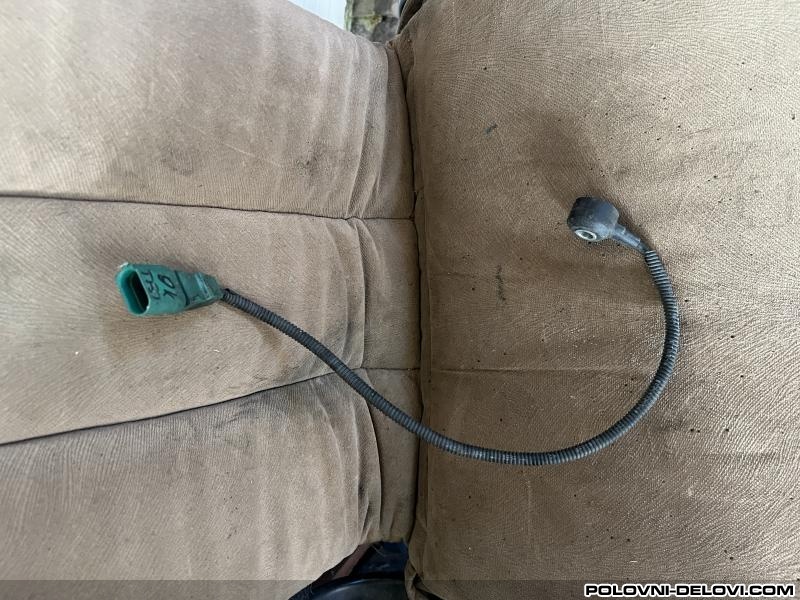 Audi  Q5   TFSI Knok Senzor 06E 905 377 A