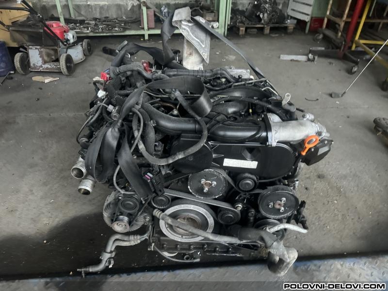 Audi  Q7 3.0 Motor I Delovi Motora