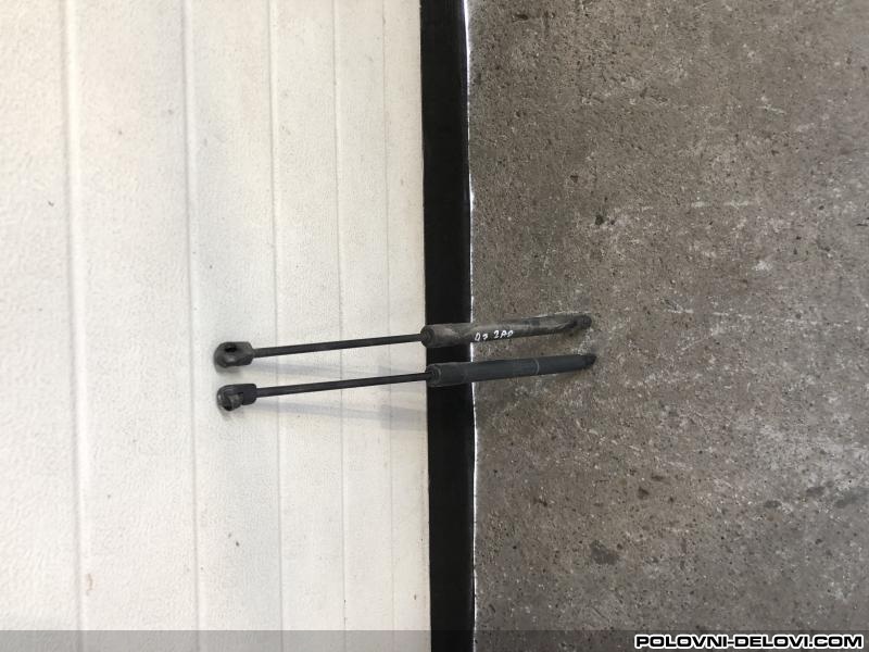 Audi  Q7 AMORTIZER GEPEKA Razni Delovi