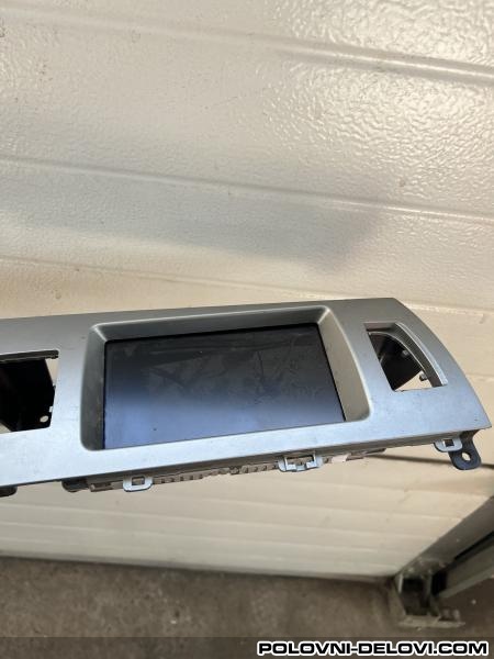 Audi  Q7   Kolor Displej   4FO 919 604 