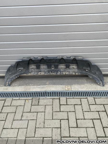 Audi Q7 Zadnji Deo Prednjeg Branika - 4M0 807 611 