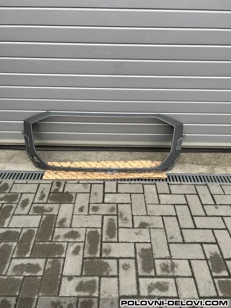 Audi  Q8 OKVIR MASKE Karoserija