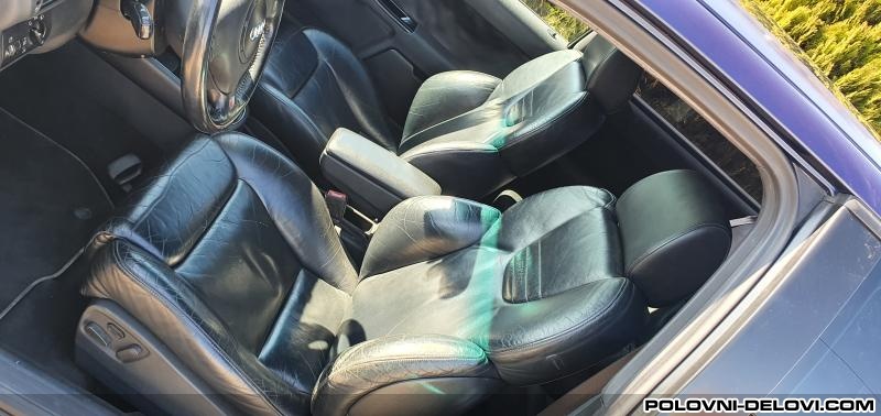 Audi  S3 Pojasevi Enterijer
