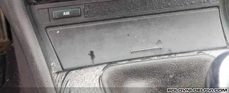 BMW  3 Pepeljara E46 Enterijer