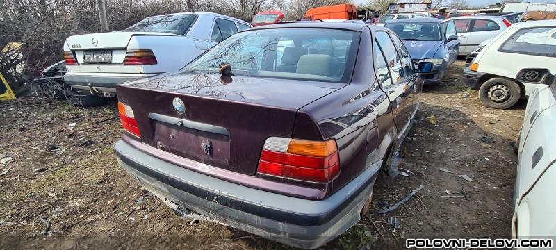 BMW  3 Polovni Delovi Kompletan Auto U Delovima