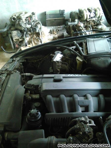 BMW  318 E36 Razni Delovi Motor I Delovi Motora
