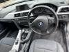 BMW  320 2.0d Enterijer