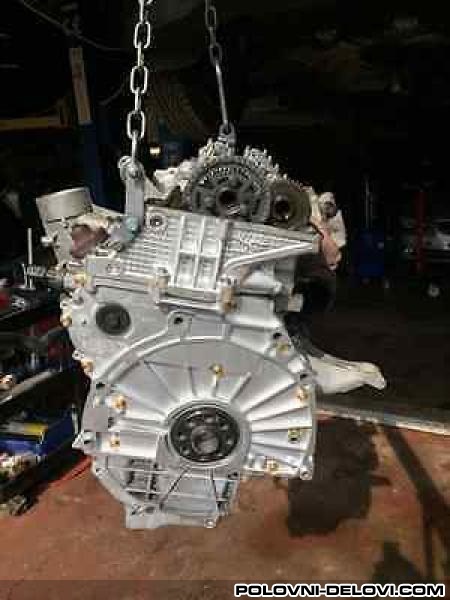 BMW  320 Kompletan Motor N47 Motor I Delovi Motora