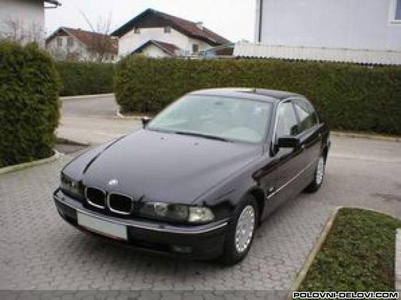 BMW  5 E39 Kompletan Auto U Delovima