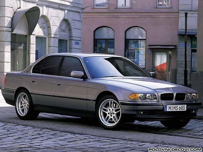 BMW  7  Kompletan Auto U Delovima