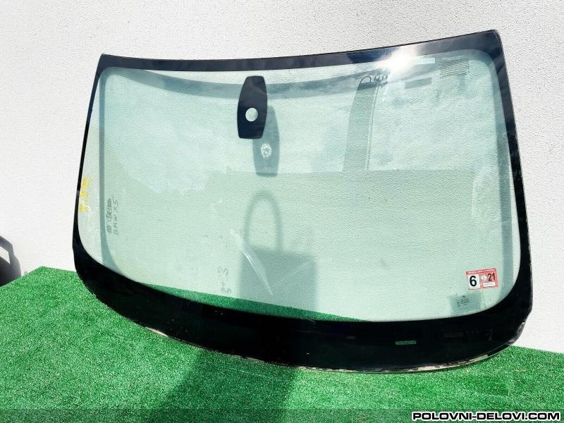 BMW  M5 E70 sajba soferka Stakla